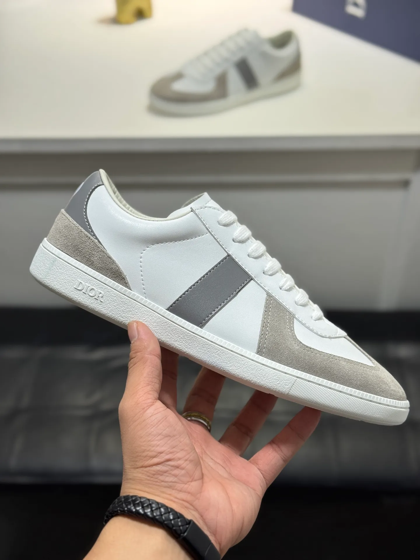 Men's Men's Shoes💰380【New Style】🎠🎠Dior🔍Top Purchasing Agency🇮🇹Di's hot style super popular sneakers are synchronized with the new product counters. The uppers are original Italian imported cowhide, the logo graphics are perfectly reproduced with complex craftsmanship necessary for fashionistas, and the imported soft sheepskin lining is Sole: The original sole is specially provided by the original factory. The exclusive movable molded sole is super comfortable. The original factory follows the order. 🔍🔍Multiple colors are available. You can enter and exit the counter at will. Welcome to compare. A must-have for trendy men. Code number: 38-44 (45 customized